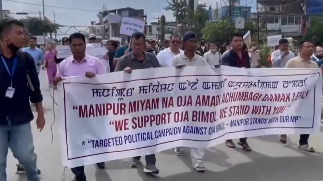 Imphal Protest Backs Bimol Akoijam