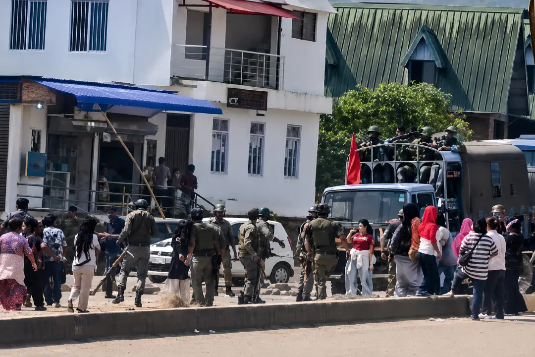 Women block security team in Kangpokpi