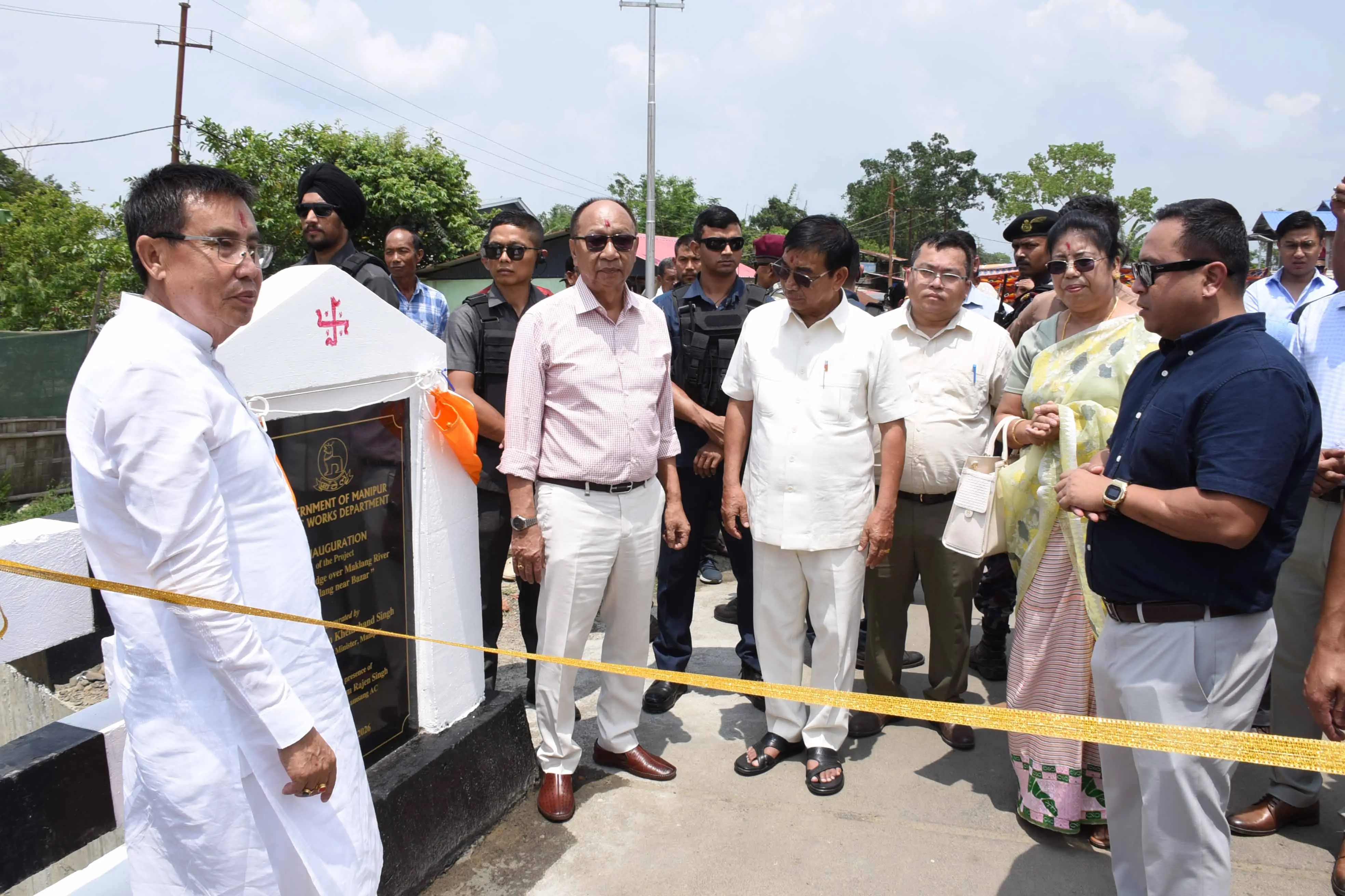 CM URGES PUBLIC TO RESOLVE ISSUES THROUGH DIALOGUE