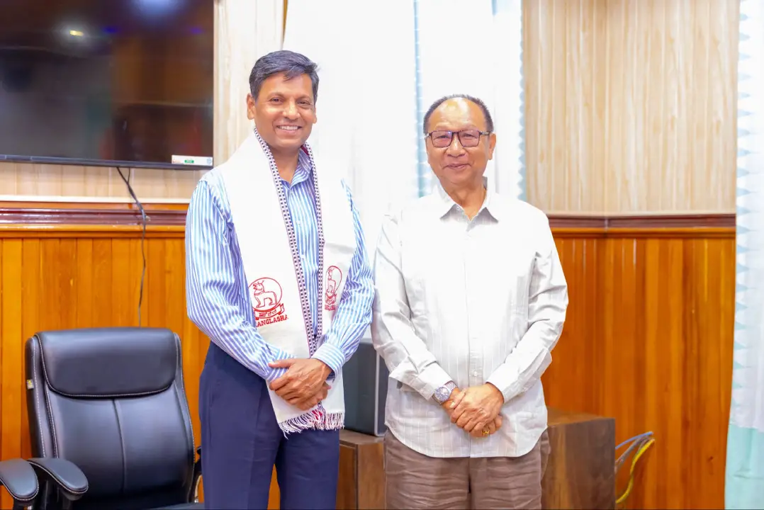 IPS Mukesh Singh and CM Y Khemchand
