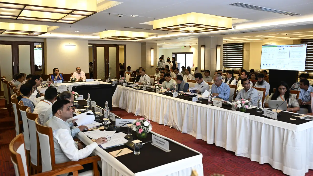 Centre Targets 26,474 km of Rural Roads in FY27
